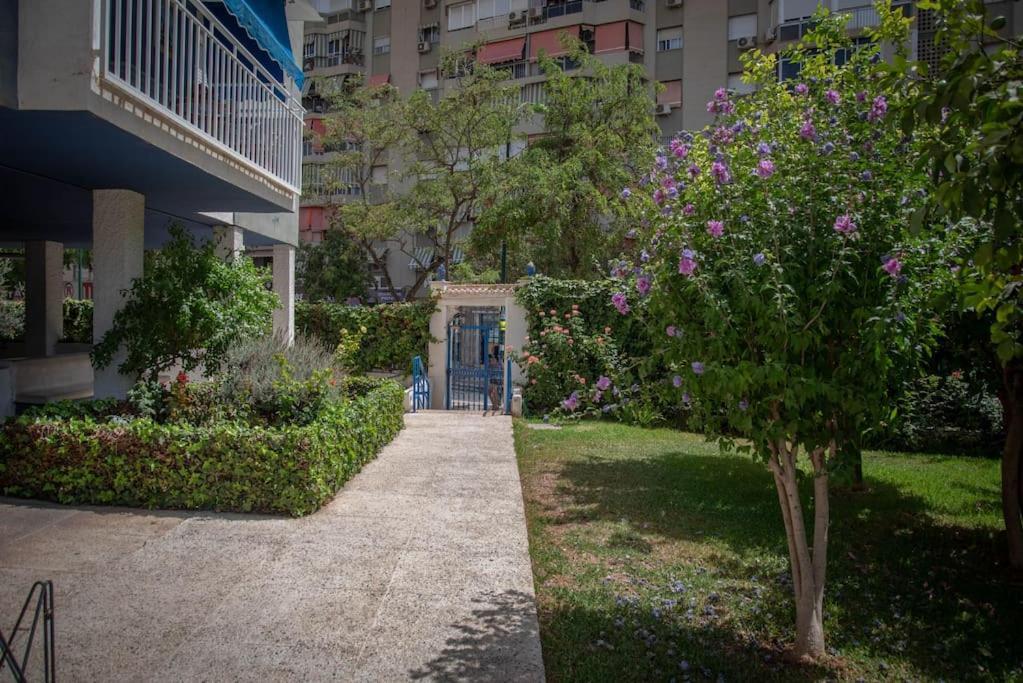 Piso Con Jardin Apartman Málaga Kültér fotó